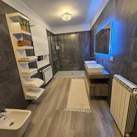 Travel Baiot's 3*